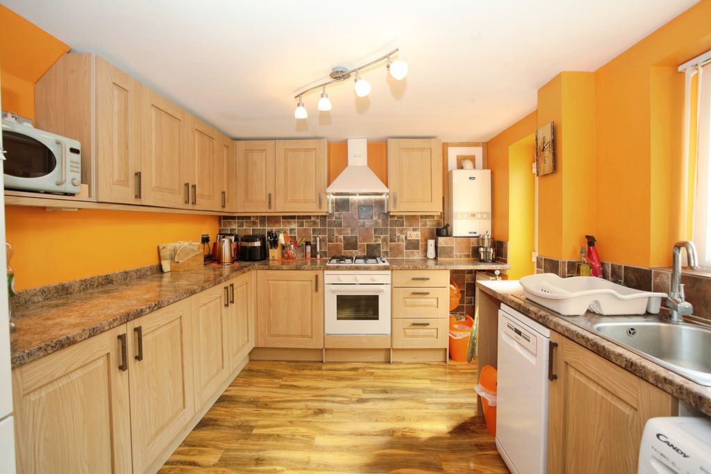 Property photo 3 of 20 Img_8805