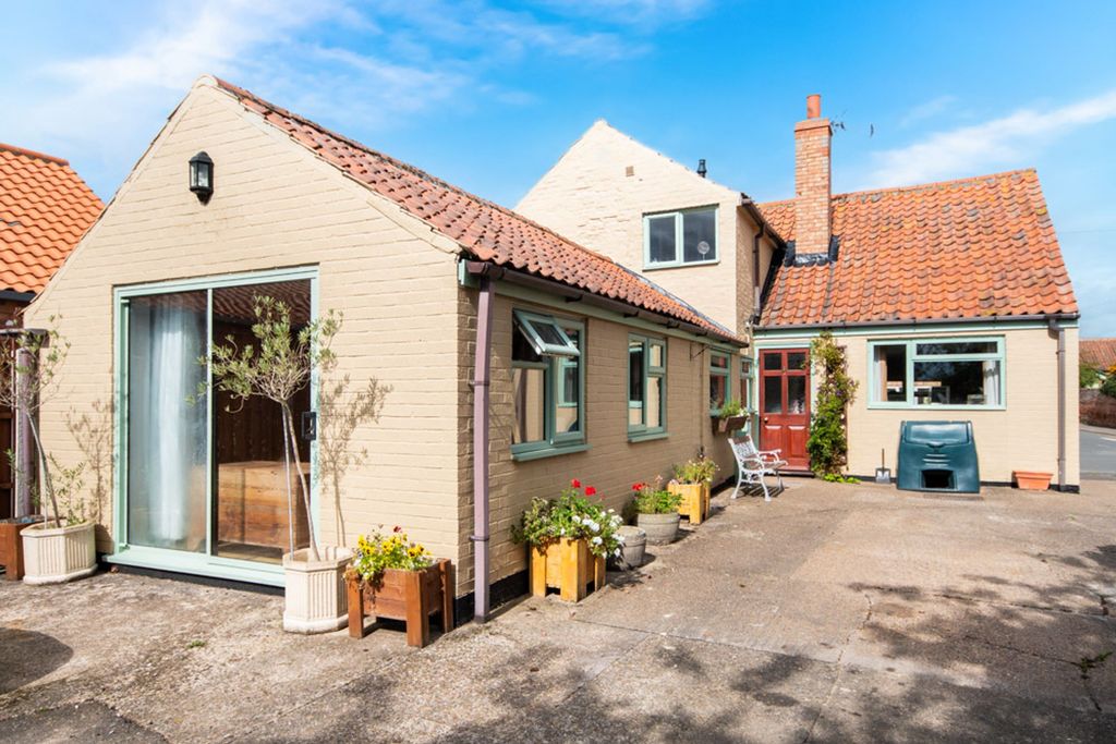 Property photo 1 of 13