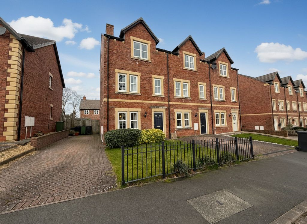 Property photo 1 of 16 Front