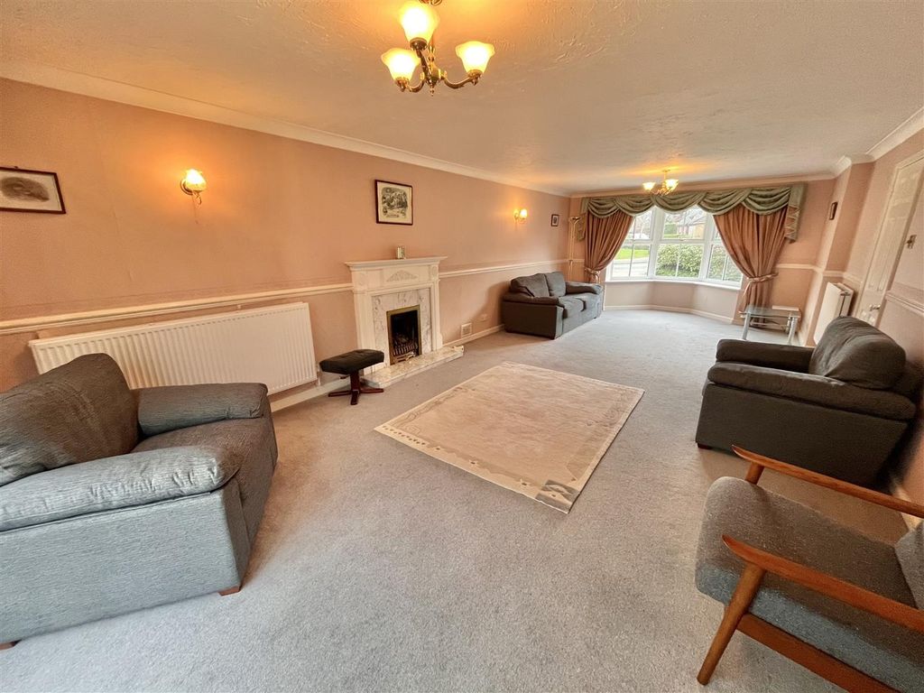 Property photo 3 of 25