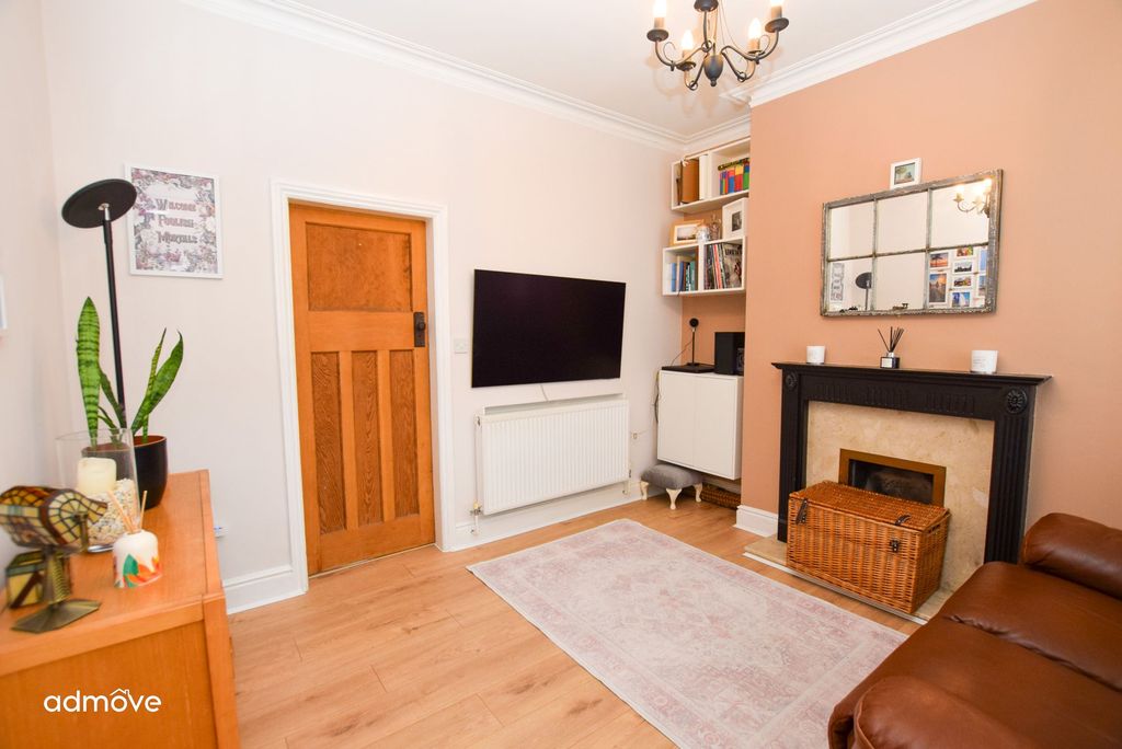 Property photo 3 of 23