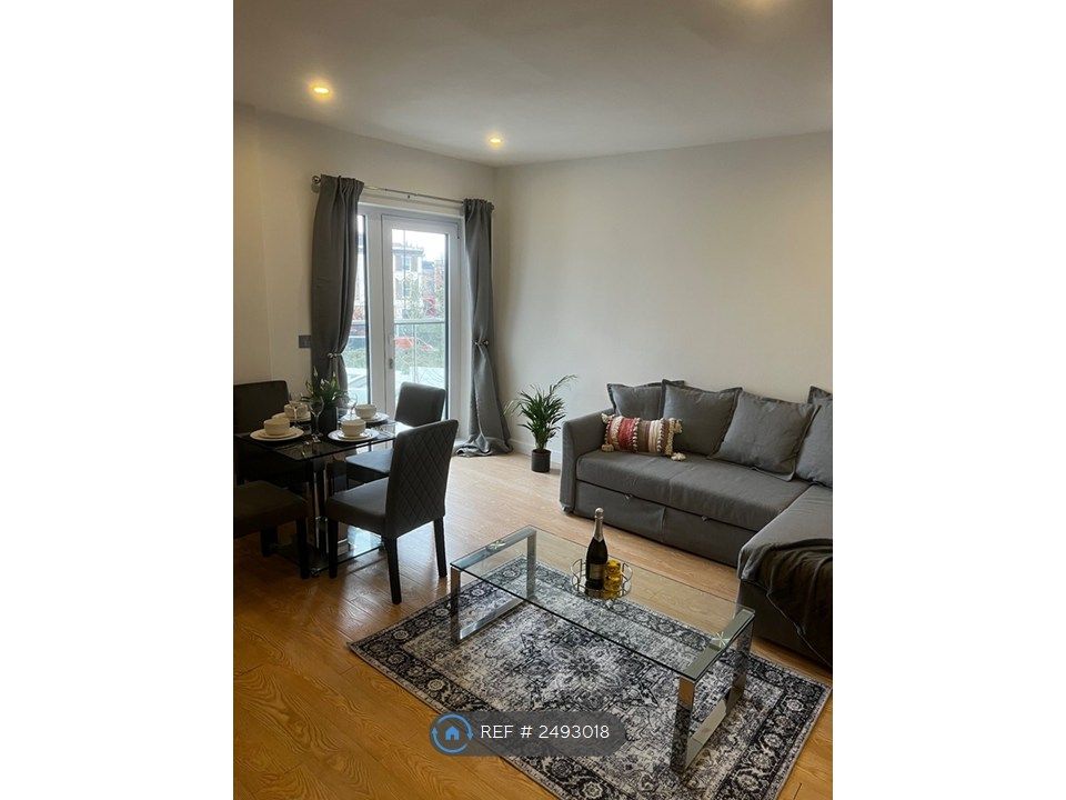 Property photo 2 of 17