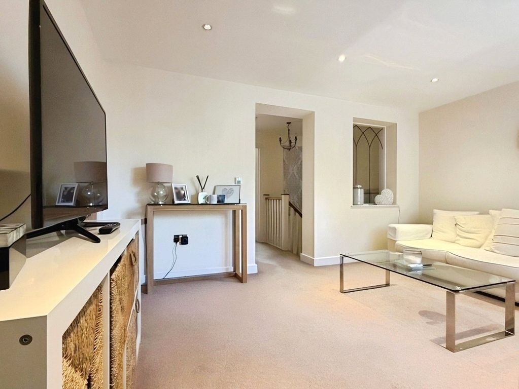 Property photo 3 of 14 Picture No. 05