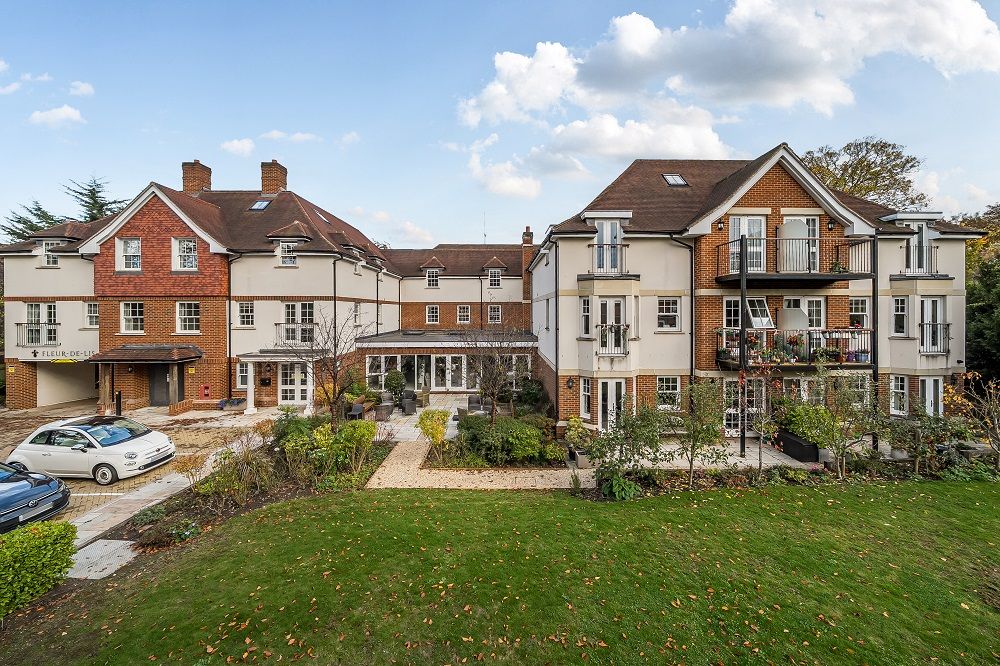 Property photo 2 of 24