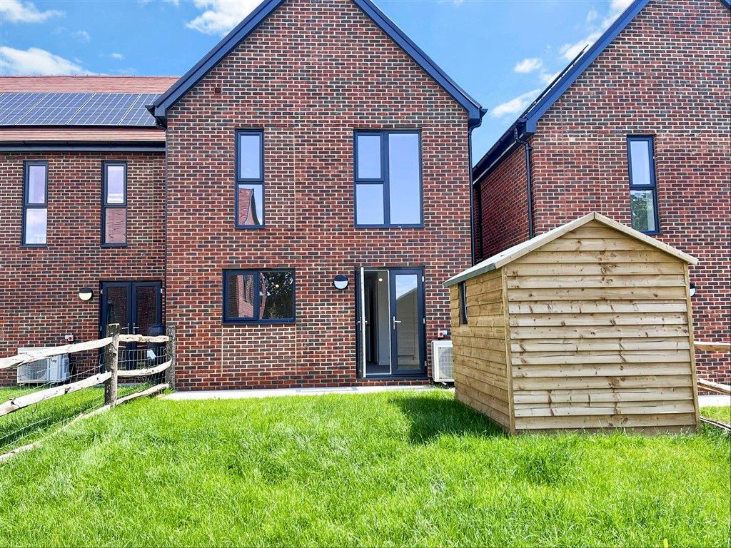 Property photo 1 of 12 Back Of House