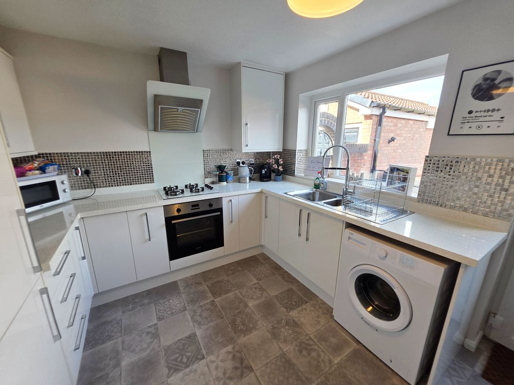 Property photo 2 of 16