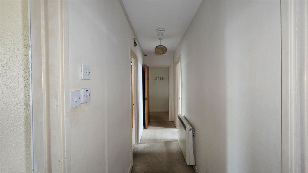 Property photo 2 of 13 Picture No. 05