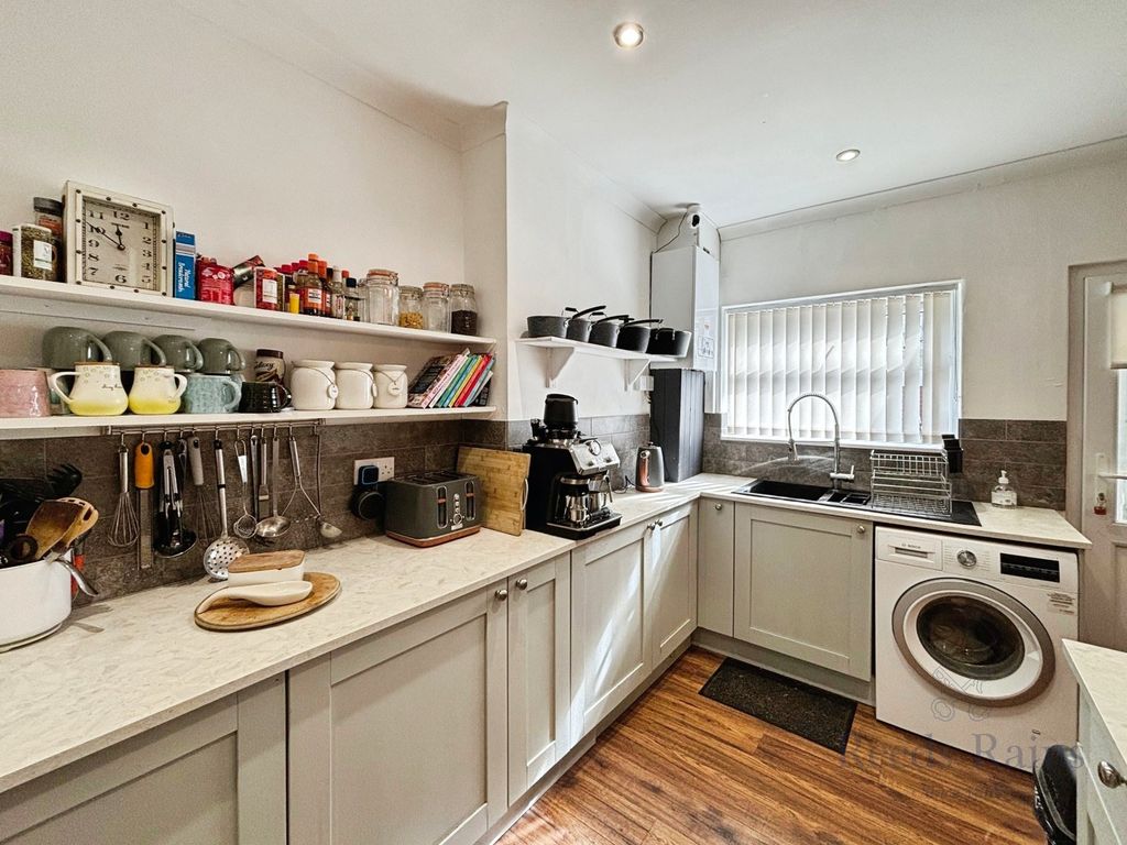 Property photo 3 of 18 Picture No. 02