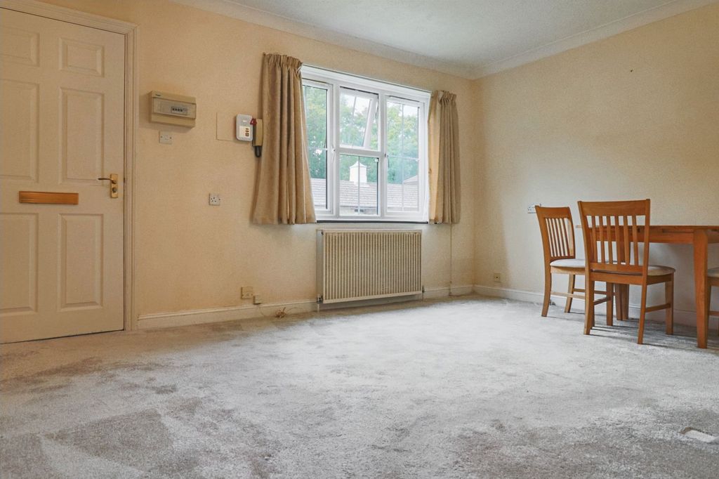 Property photo 2 of 7