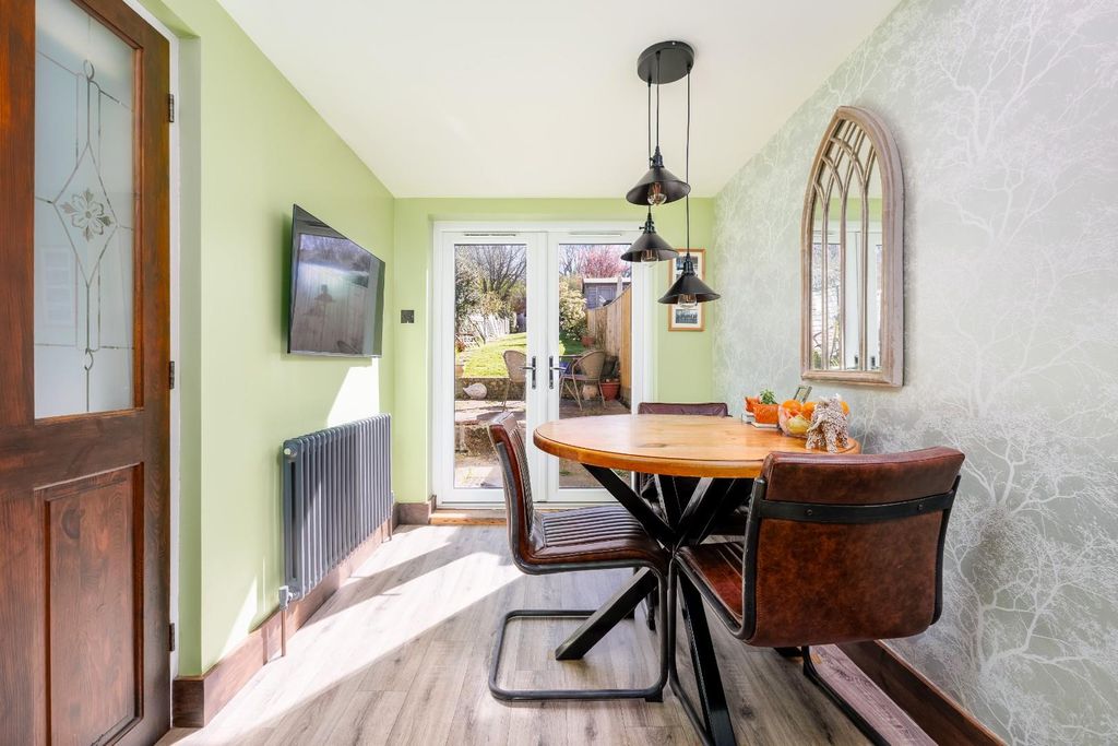 Property photo 3 of 15 Dining