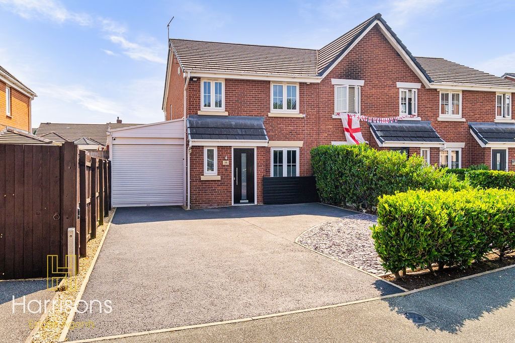Property photo 1 of 32 5311960