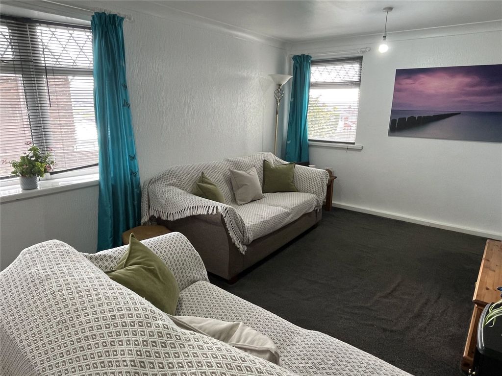 Property photo 3 of 13 Picture No. 17