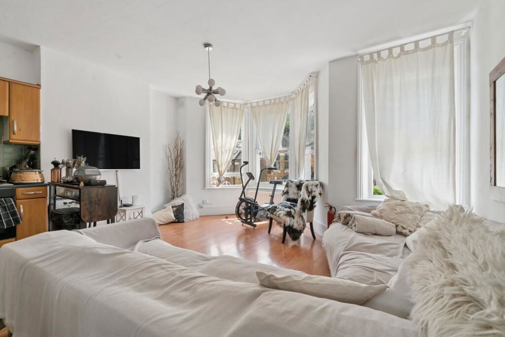 Property photo 1 of 7
