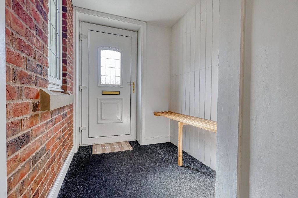 Property photo 3 of 30 Entrance