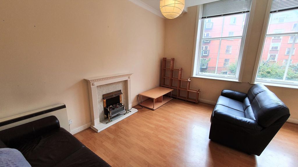 Property photo 2 of 36 Living Room