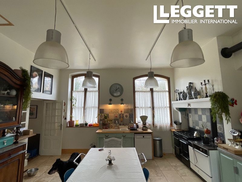 Property photo 3 of 10