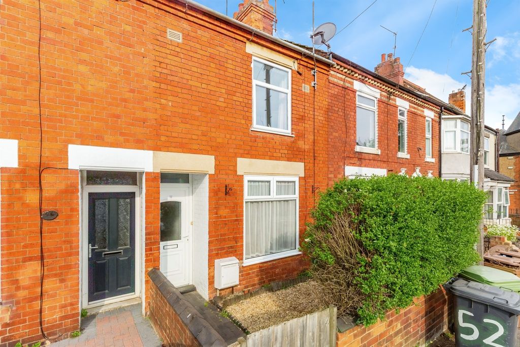 Property photo 1 of 17