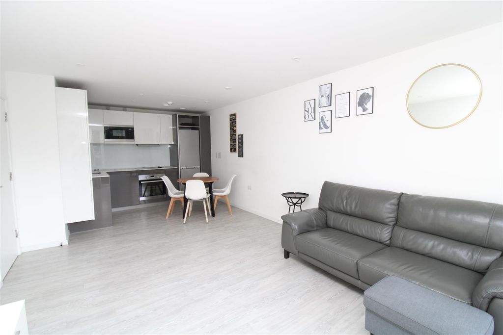 Property photo 3 of 9 Living Room