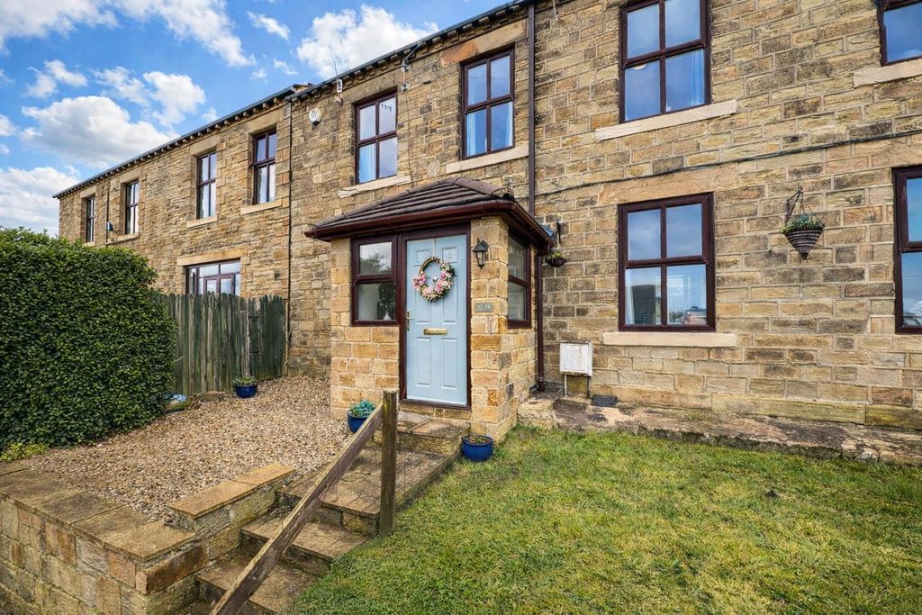 Property photo 1 of 35 Front Main Photo No Bush.Png