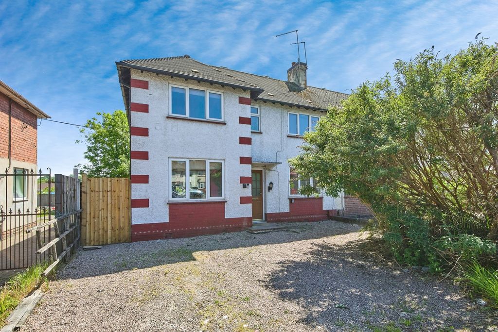 Property photo 1 of 17 Front
