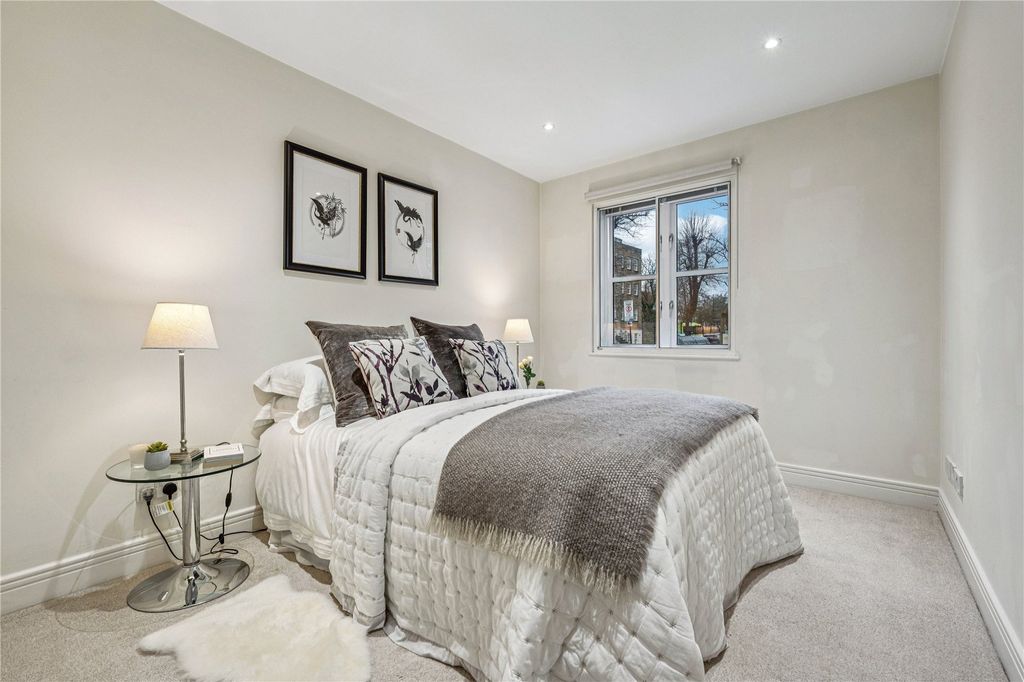 Property photo 2 of 16 Picture No. 05