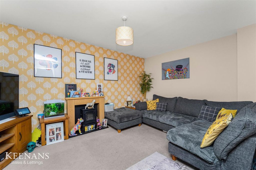 Property photo 3 of 28 3.Jpg