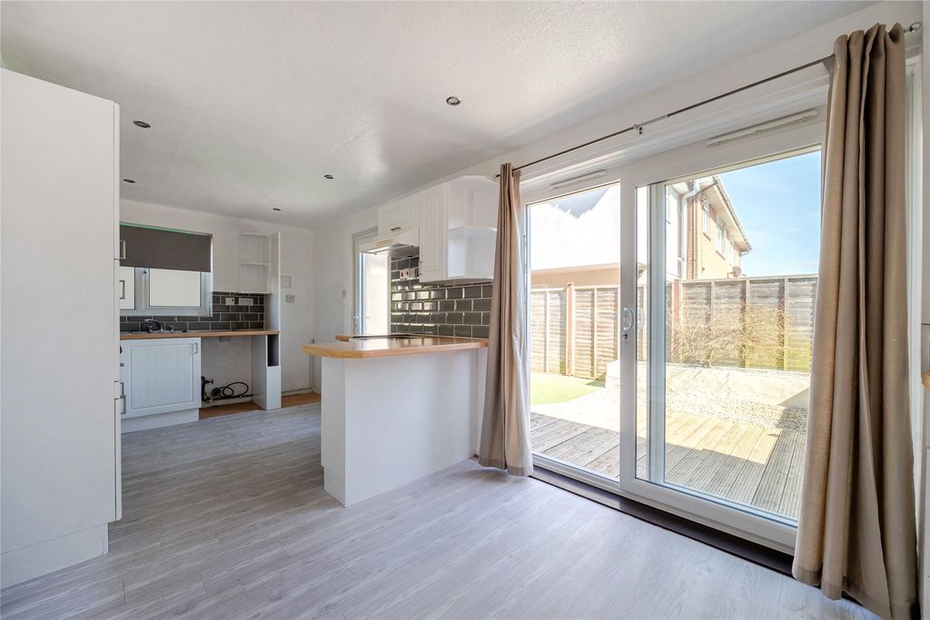 Property photo 3 of 27 Picture No. 21