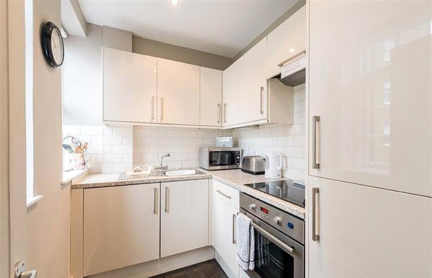 Property photo 3 of 8 Picture No. 06