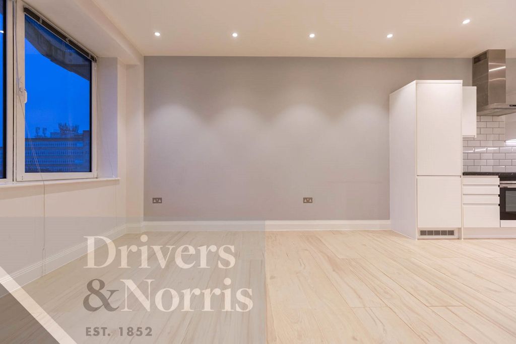 Property photo 3 of 12 Picture No. 18