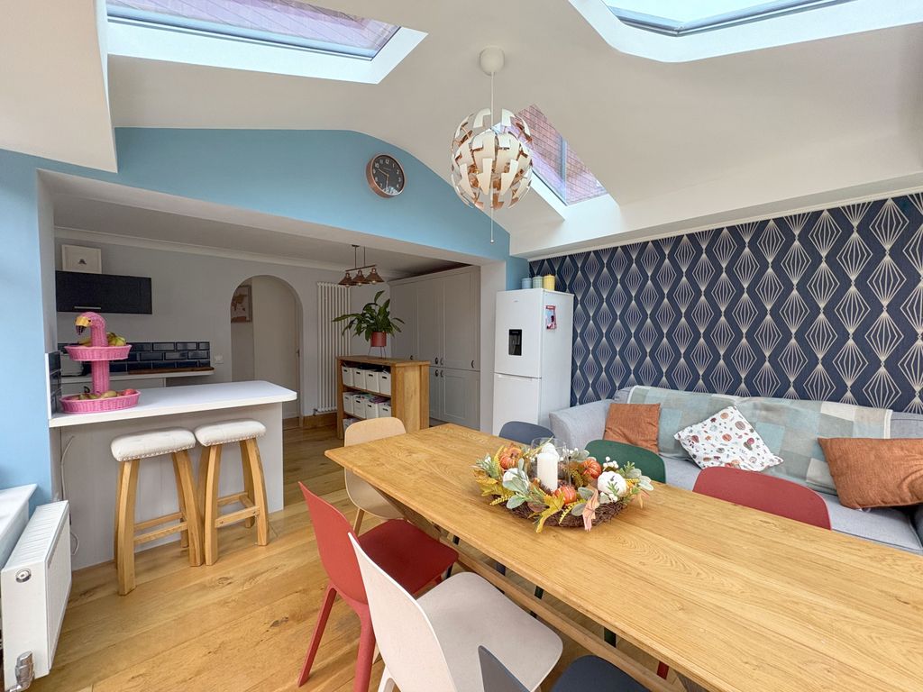 Property photo 3 of 22 Gallery