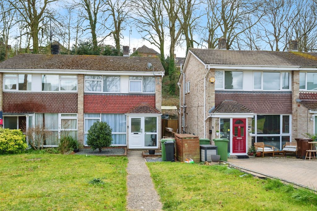 Property photo 1 of 17