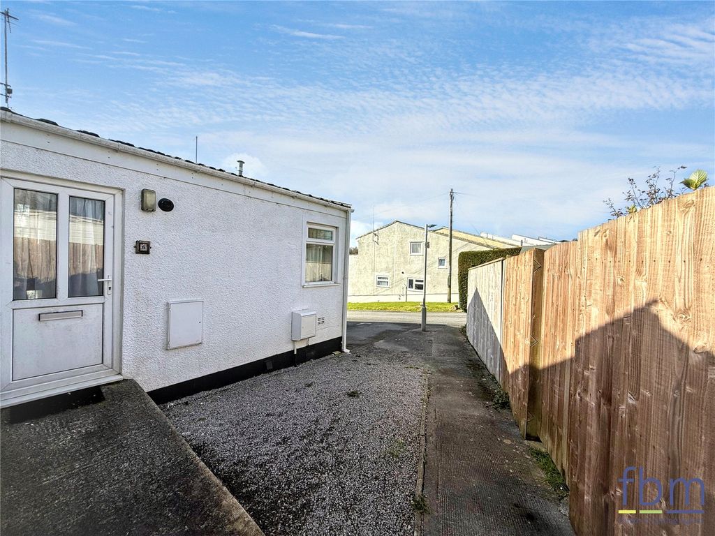 Property photo 2 of 13 Picture No. 12