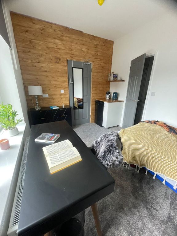 Property photo 1 of 11 View