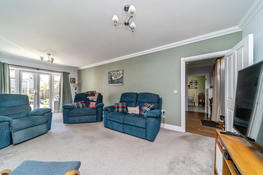 Property photo 3 of 19