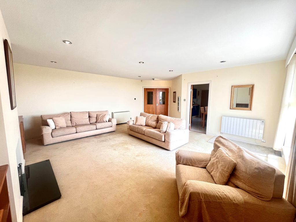 Property photo 3 of 15 Living Room