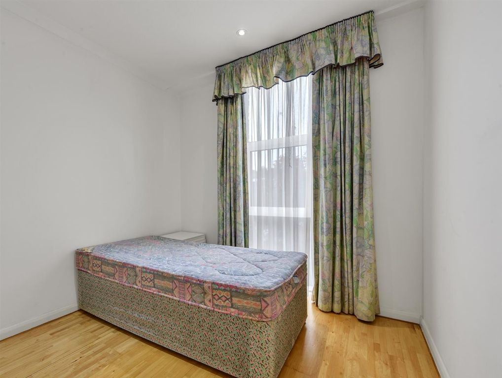 Property photo 2 of 50
