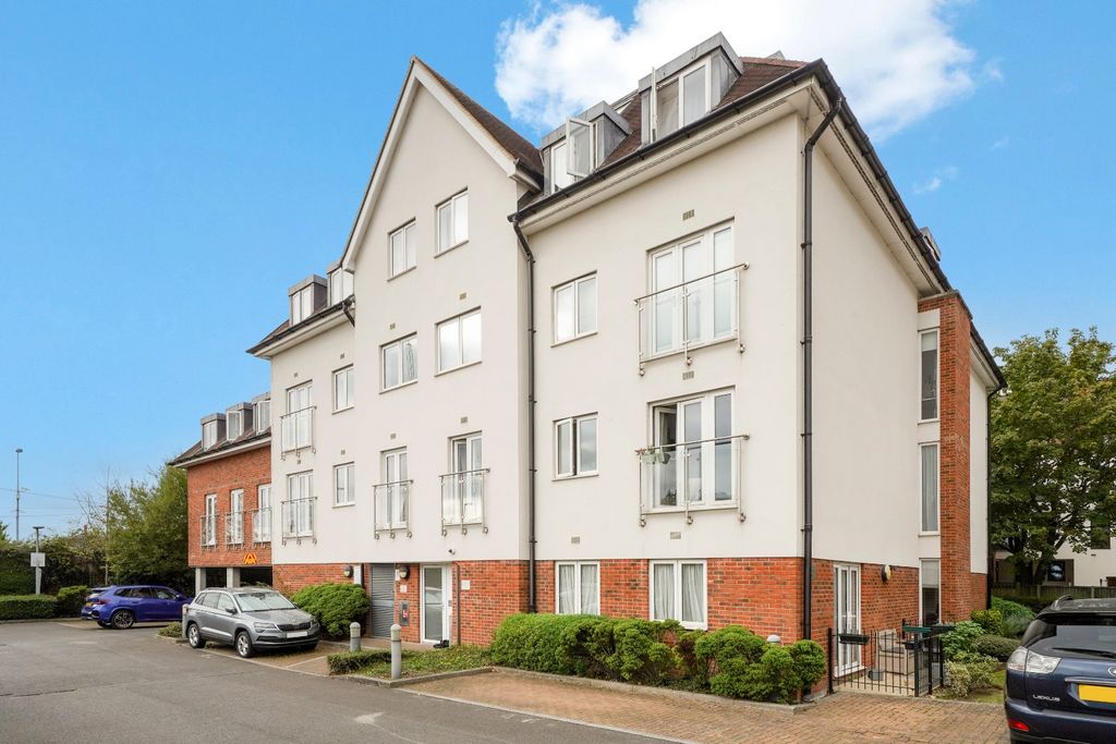 Property photo 1 of 10 5530481