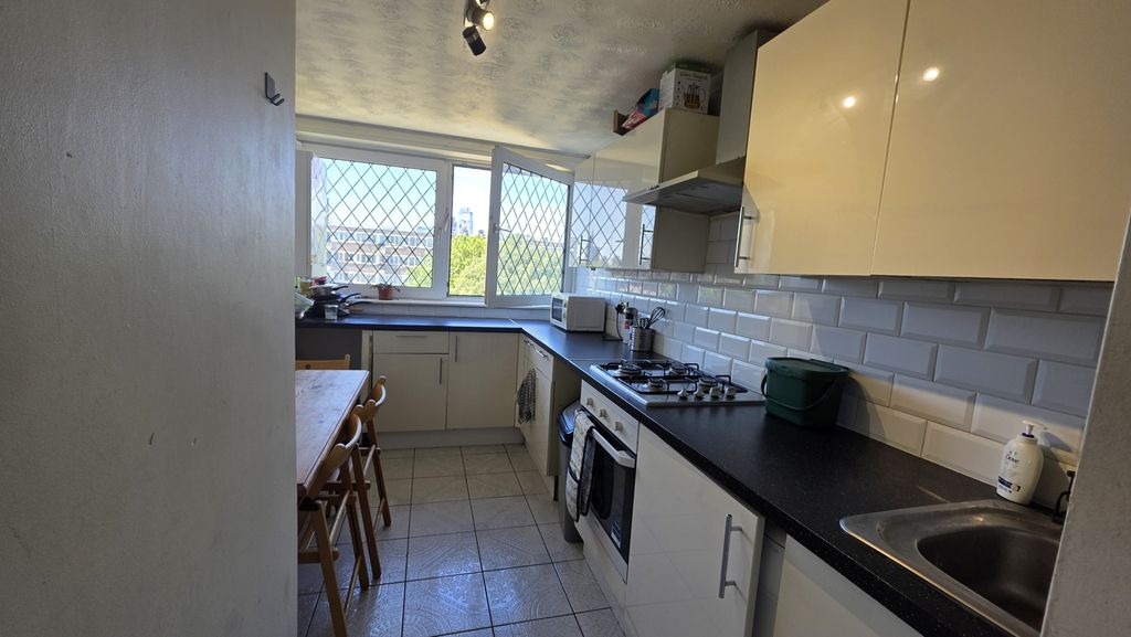 Property photo 2 of 10 Gallery