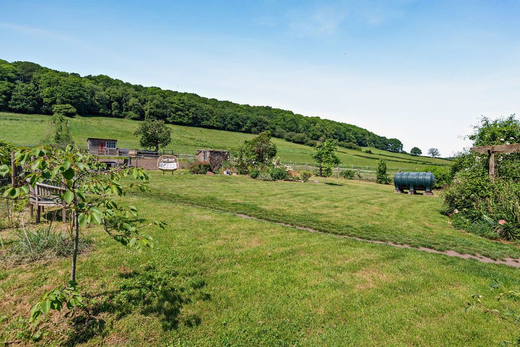 Property photo 2 of 35 Photo 16