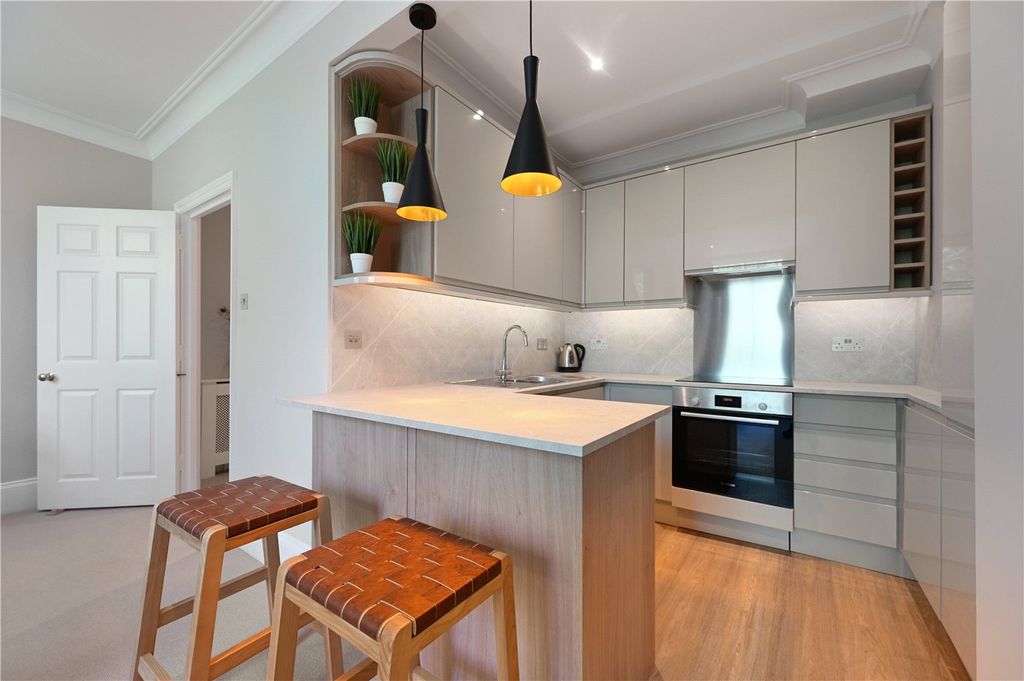 Property photo 2 of 8 Picture No. 04