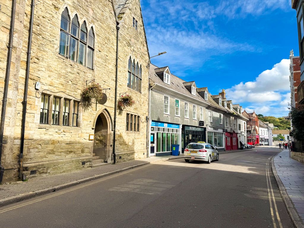 Property photo 3 of 11 Photo 10