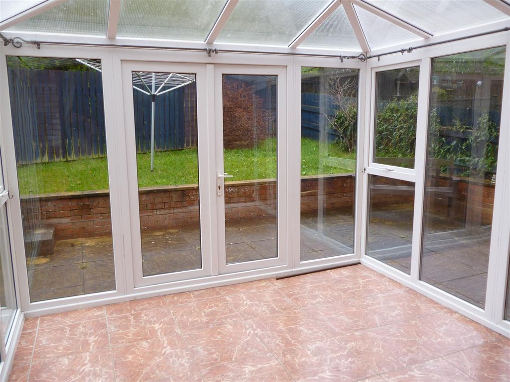 Property photo 2 of 4 Conservatory