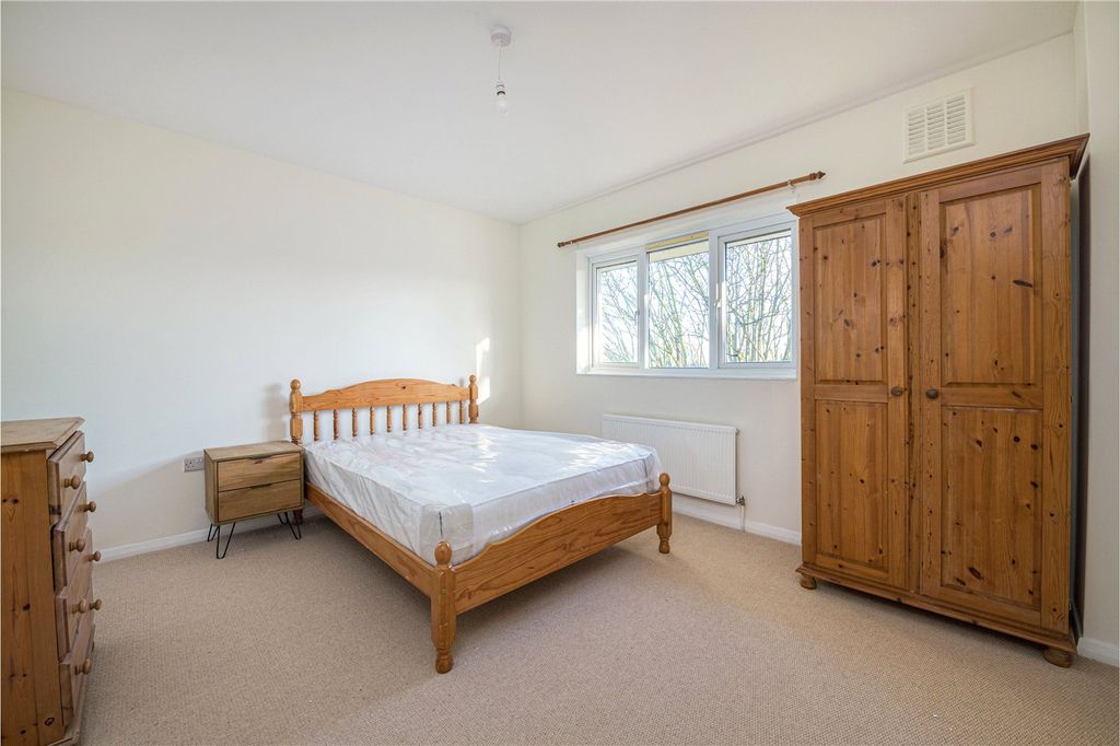 Property photo 3 of 9 Picture No. 11