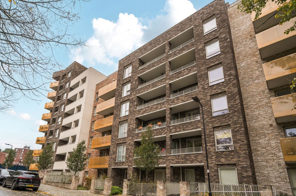 Property photo 1 of 16 1372043-1-68F9F58...