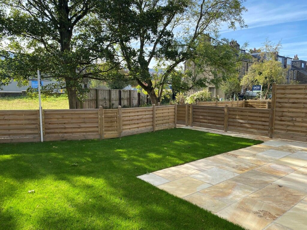 Property photo 2 of 16 Lovely Garden