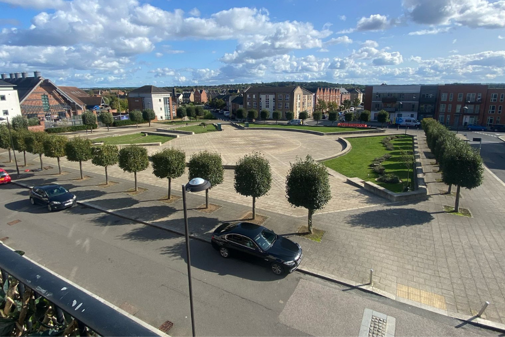 Property photo 2 of 12