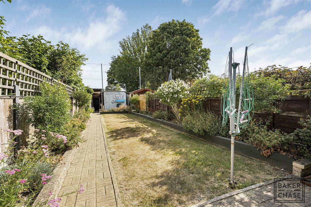 Property photo 2 of 24 Rear Garden