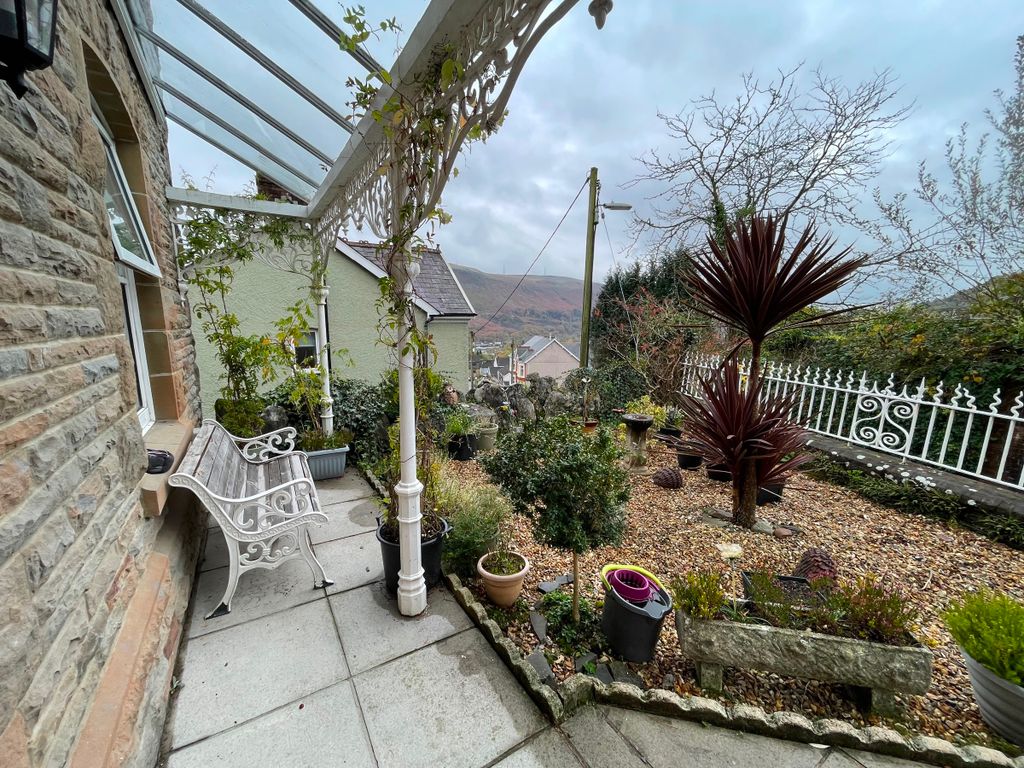 Property photo 3 of 36