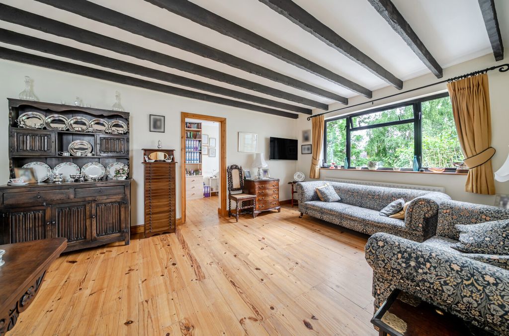 Property photo 2 of 20 1478114-7-6A31410...