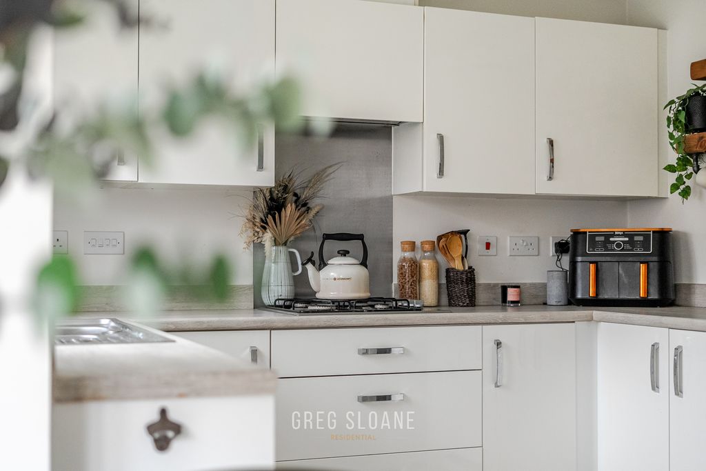Property photo 2 of 20 1512757-3-1A04500F0c713